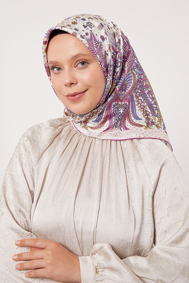 وشاح حريري بنمط أوراق البنفسج - 4