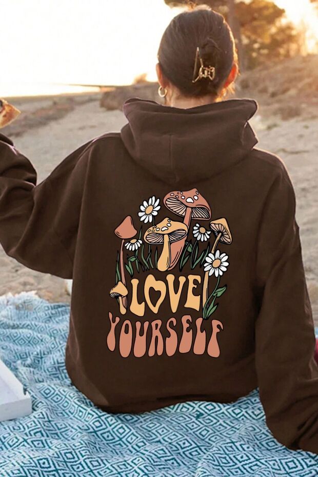 سويت شيرت مطبوع عليه Love Yourself مقاس كبير للجنسين