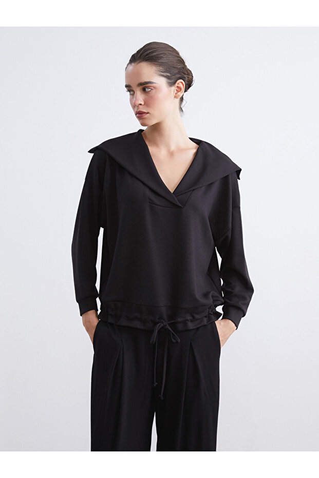 Natuverablack Polo Neck Lace-Up Blouse
