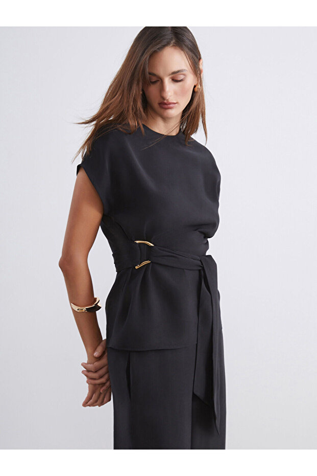 Peak New Season Crew Neck Belted Blouse