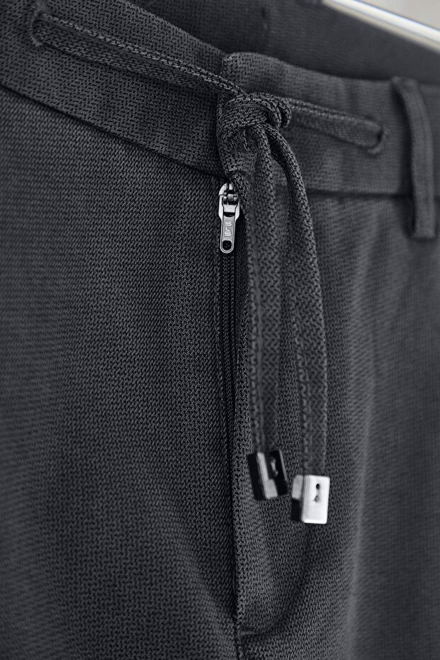 Siyah Erkek Regular Fit Dokulu Rahat Pantolon TMNAW26PL00007 - 6