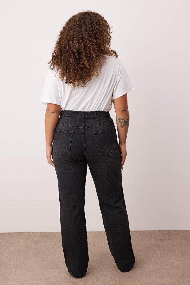 More Sustainable Siyah Yüksek Bel Comfort/Orta Esnek Straight Fit Büyük Beden Jeans TBBAW24CJ00045 - 4