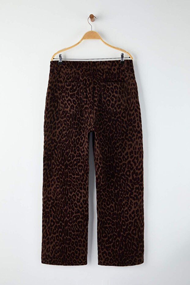 Kahverengi Süet Görünümlü Leopar Desenli Yüksek Bel Büyük Beden Wide Leg Jeans TBBAW26CJ00045 - 7
