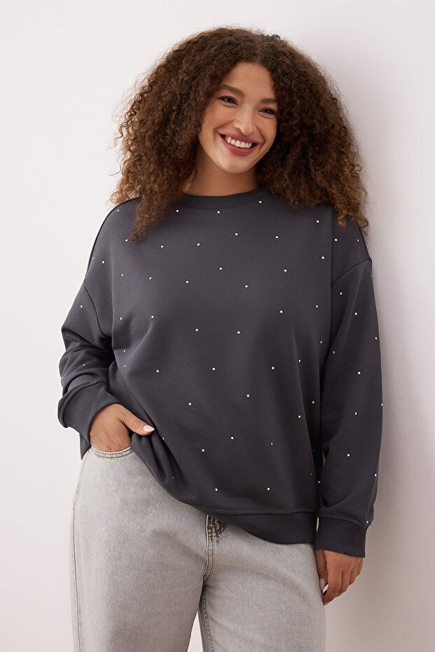 Antrasit Kalın Taşlı Detaylı Örme Büyük Beden Sweatshirt TBBAW24SW00000 - 1