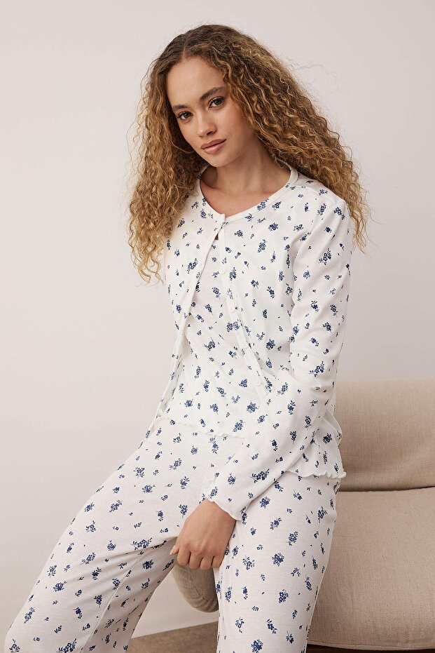 Beyaz Çok Renkli 3'lü Hırkalı Çiçekli Fitilli Örme Pijama Takımı THMAW26PT00179 - 1