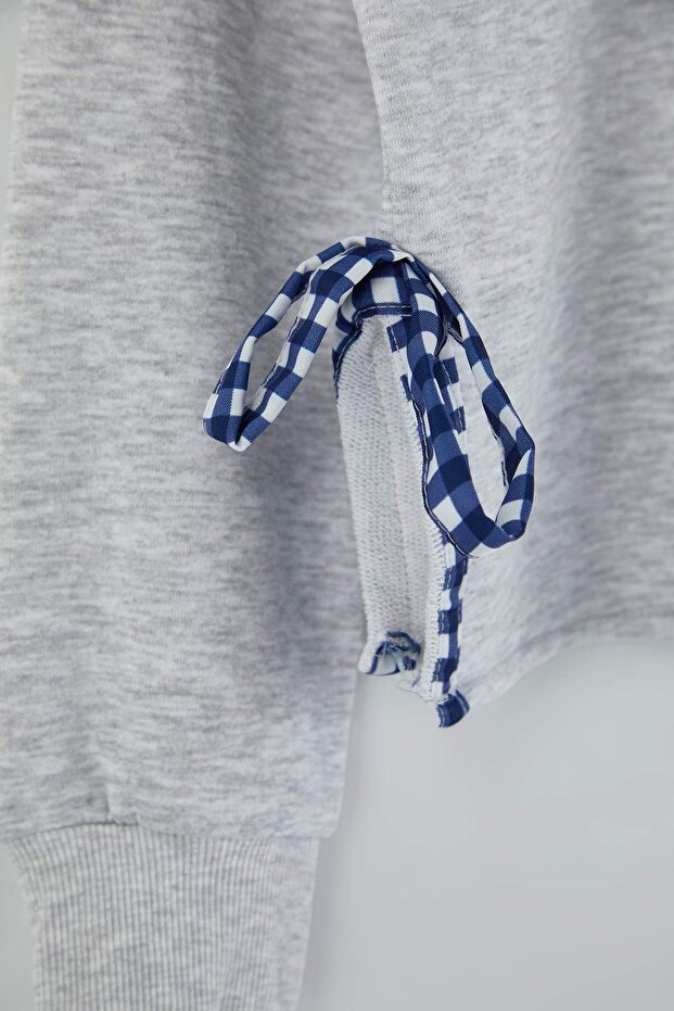 Kar Melanj Kurdele Detaylı Bisiklet Yaka Kalın İçi Polarlı Crop Örme Sweatshirt TWOAW26SW00075 - 6