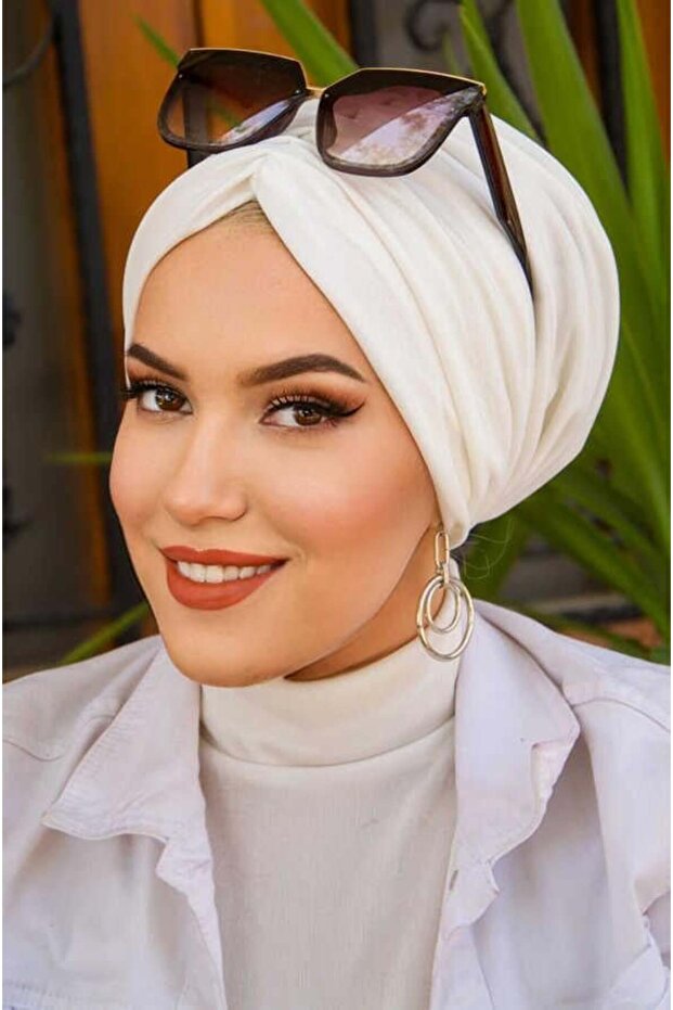 غطاء رأس أبيض جاهز برباط - 1