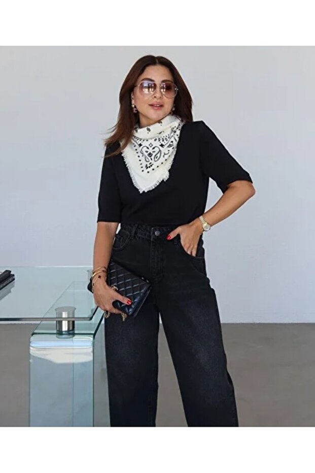 Omuzu Vatkalı Basic Tişört - 4