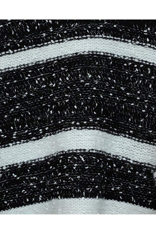 Thick Line Patterned Knitted Sweater -Black - 5