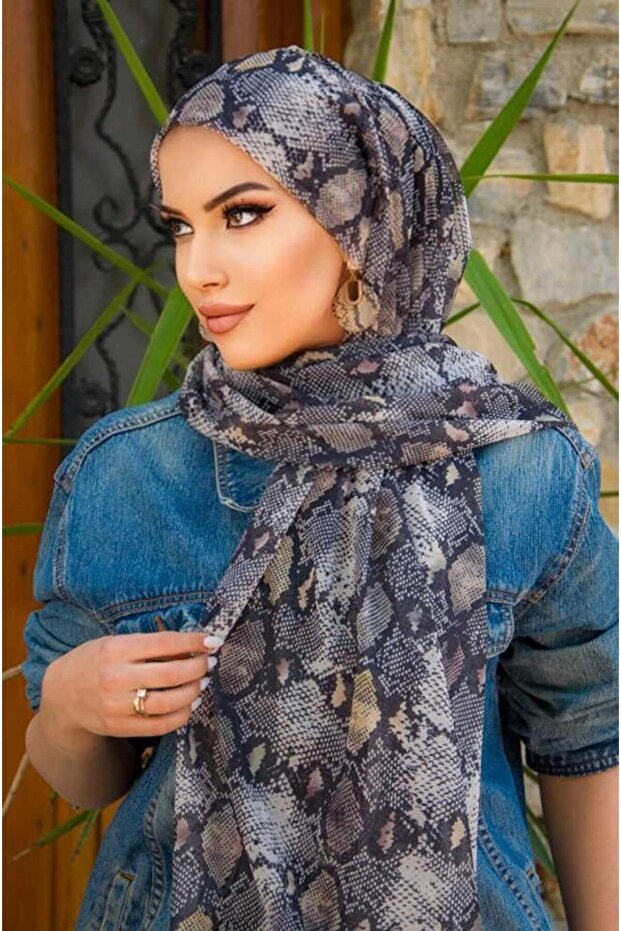 شال جاهز بنمط ثعبان رمادي - 1