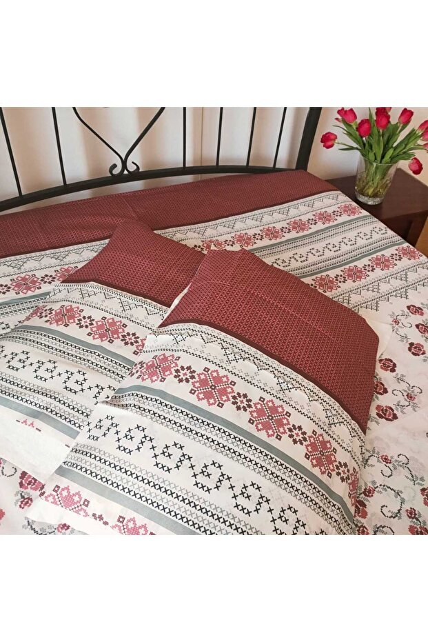 Çift kişilik kırmızı desenli çok şık nevresim takımı - 5