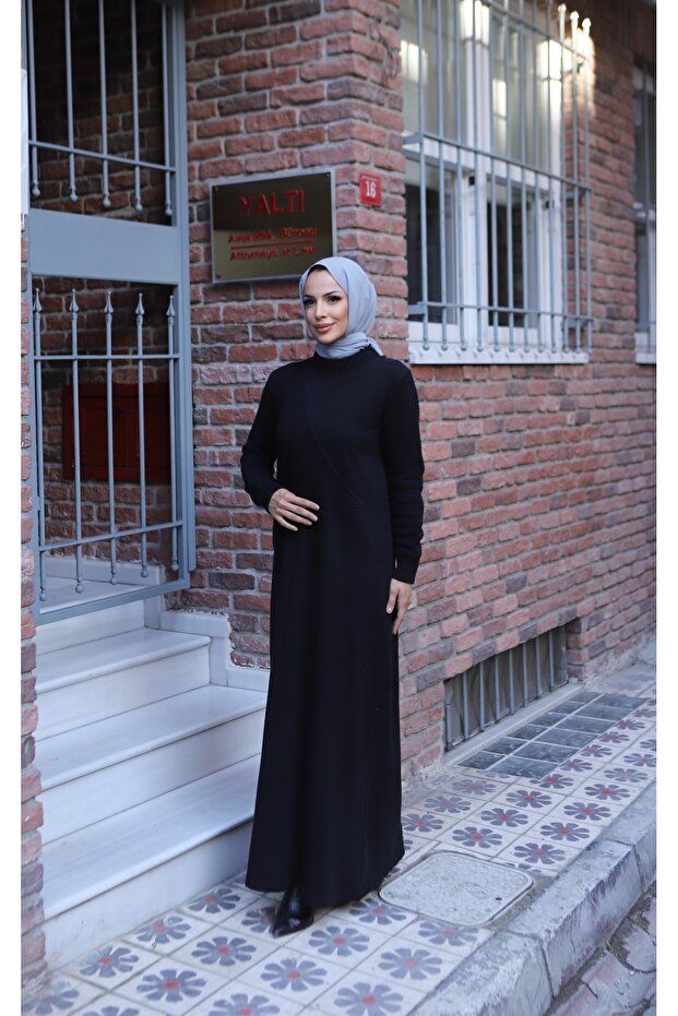 Two Yarn Knitwear Dress