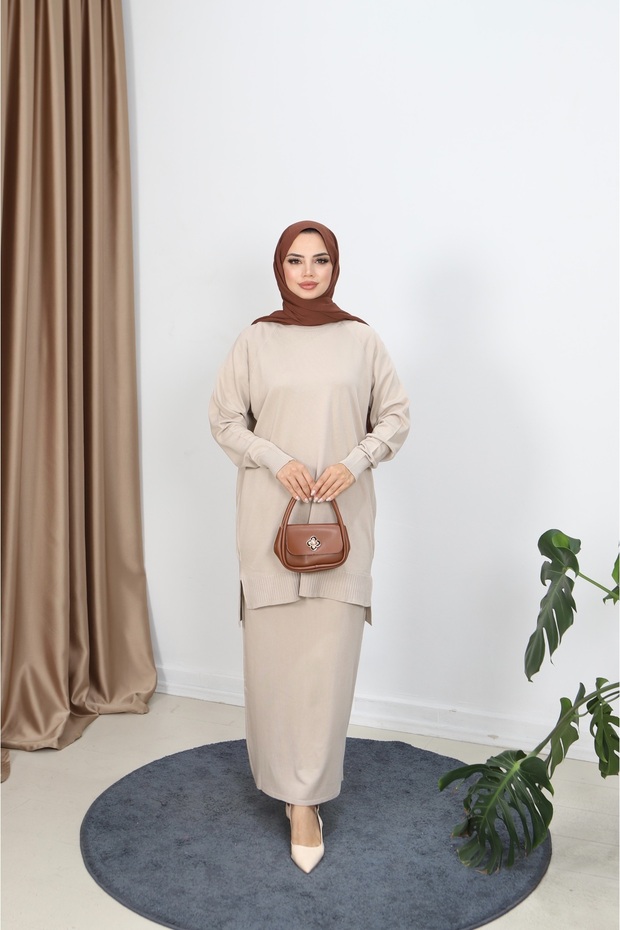 طقم ميرسيريزد مع تنورة