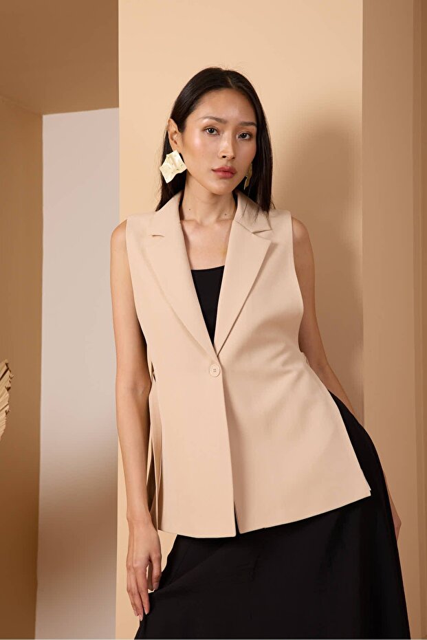 Women's Beige Regular Lined Woven Vest