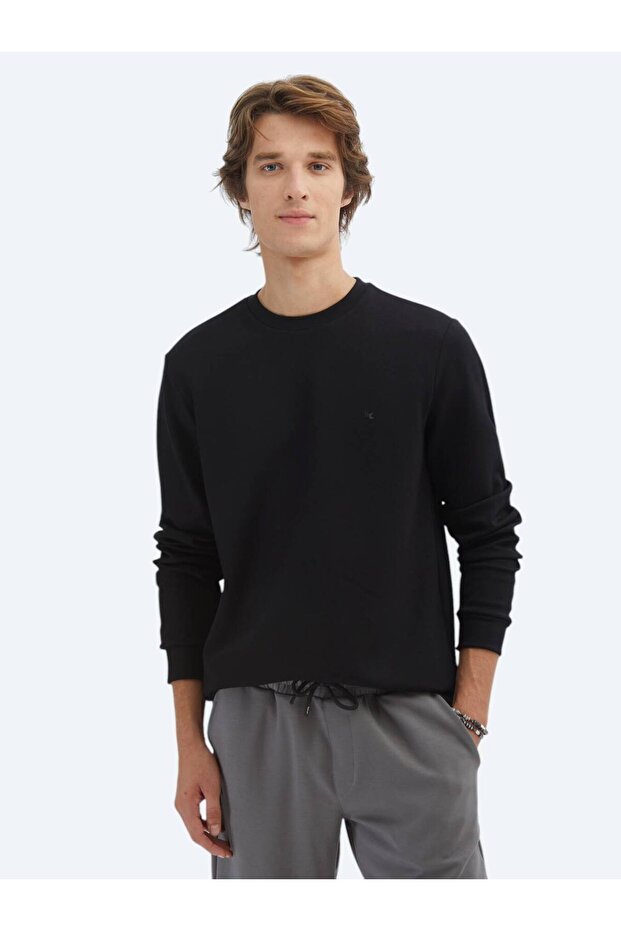 Siyah Bisiklet Yaka Sweatshırt - 1