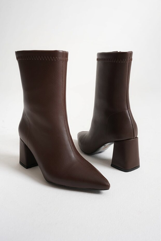 Bitter Brown Leather Pointed Toe Center Seam Heeled Boots