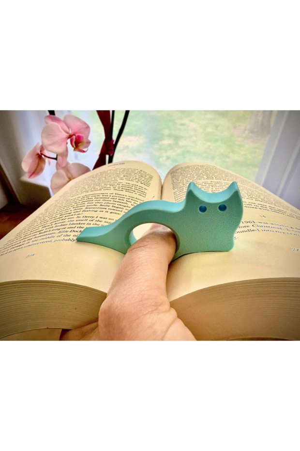 3 Pieces of Blue Thumb Book Holder with Cat Figures - Ergonomic Page Marker and Accessory for Easy Reading Cat Page Holder