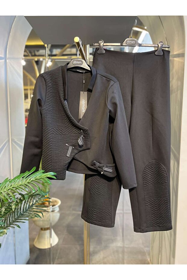 - KAPİTONE DETAYLI TAKIM - 1