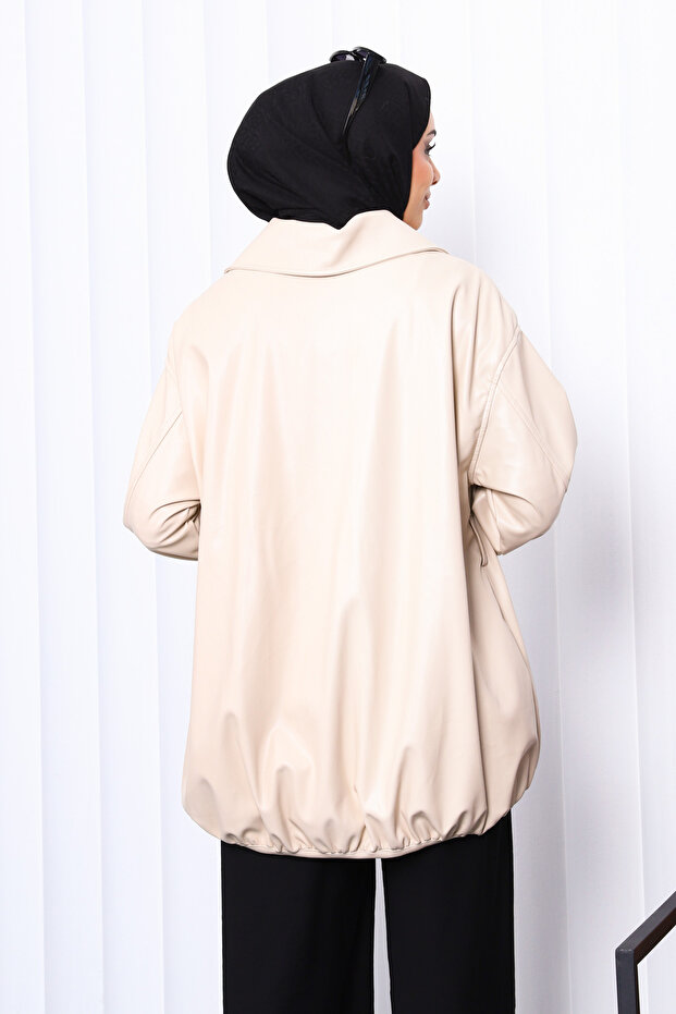 سترة جلدية بحزام بيج اللون - 4