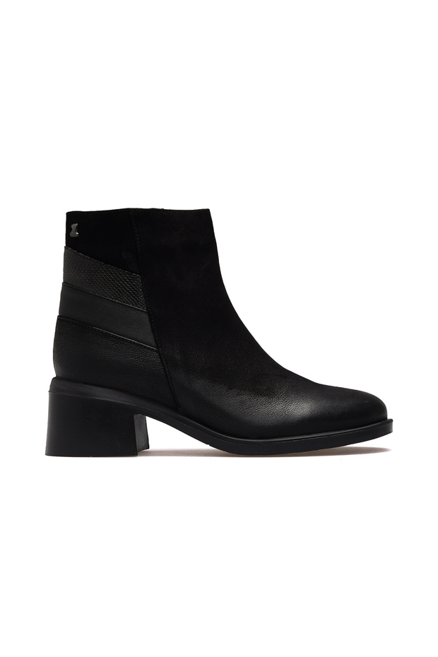 Women's Genuine Leather Heeled Casual Boots 25K 2551403K Z Black Nubuck