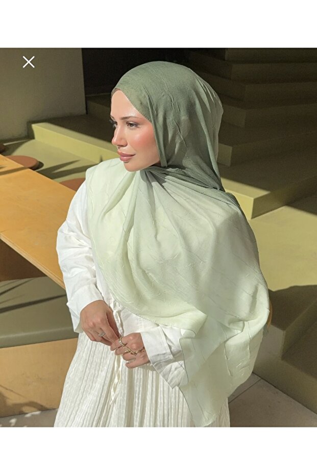 Gradient Two-Color Bamboo Kashmir Series Shawl Tok Stand