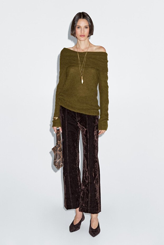 Omzu açık triko kazak - 1