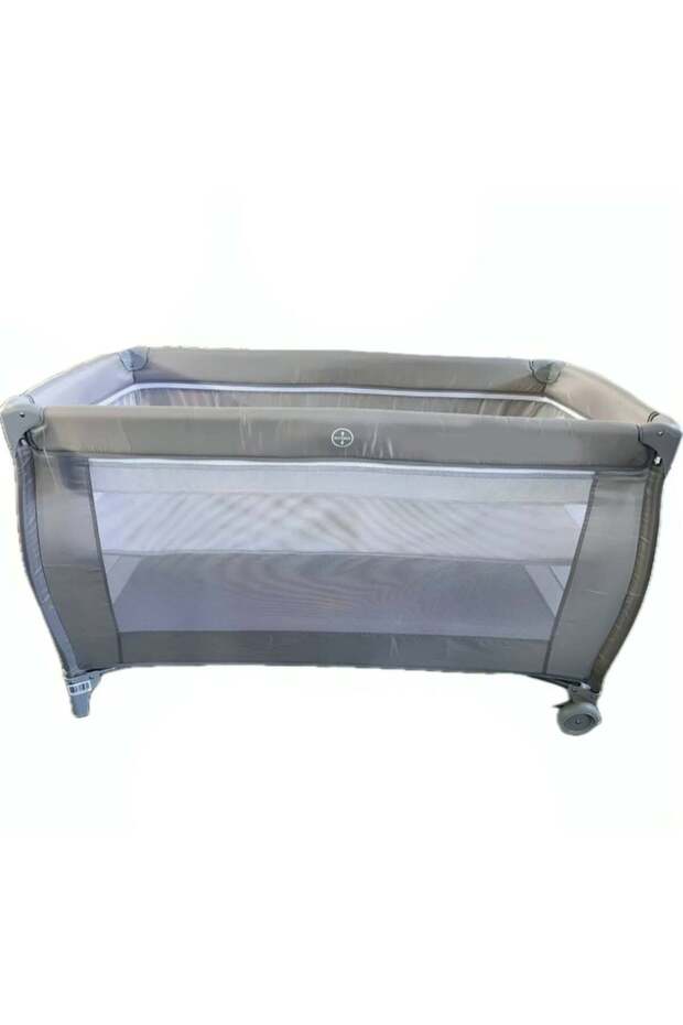 ساحة لعب محمولة مع تصميم سرير - 1