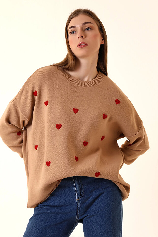 Crew Neck Heart Patterned Winter Knit Sweater