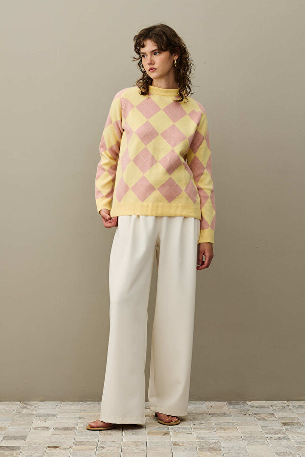 Baklava Pattern Sweater Yellow