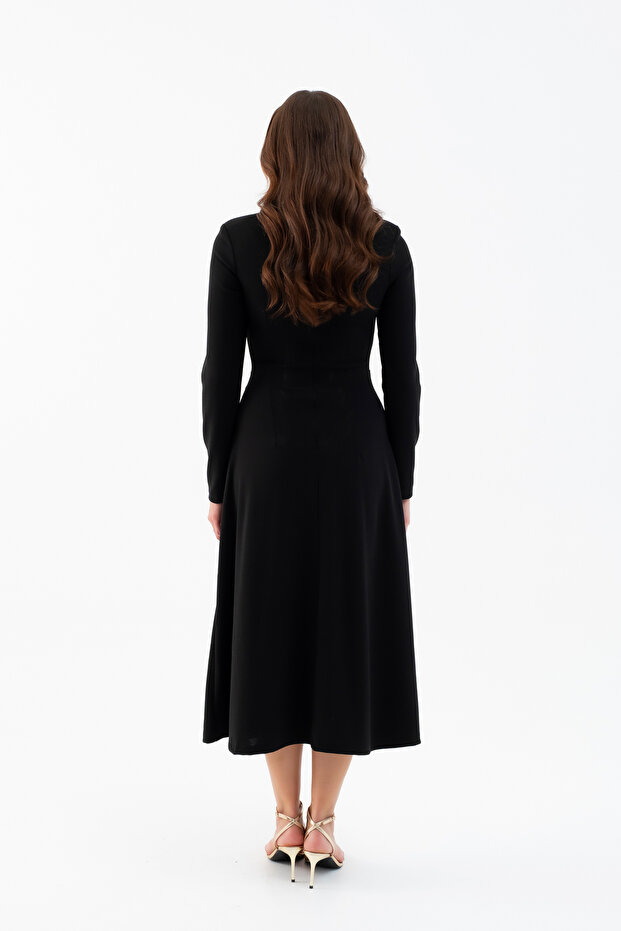 Kadın Siyah Uzun Kol Gold Düğmeli Midi Elbise - 7