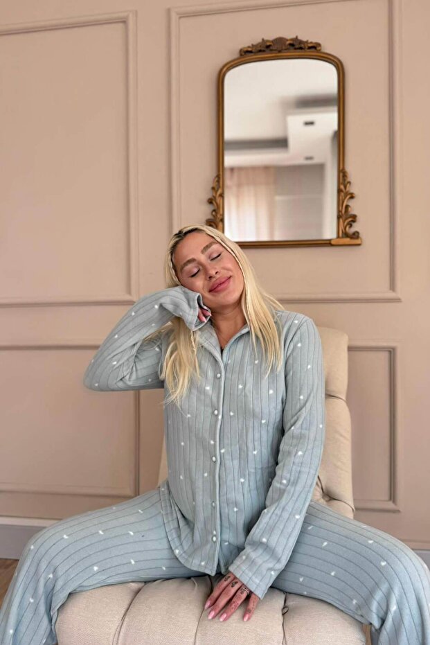 Mint Heart Patterned Front Buttoned Plush Fleece Pajama Set - 4