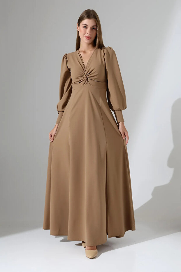 Kamel Rengi Krep Kumaş Önü Düğüm Uzun Kollu Çift Yırtmaçlı Elbise - 1