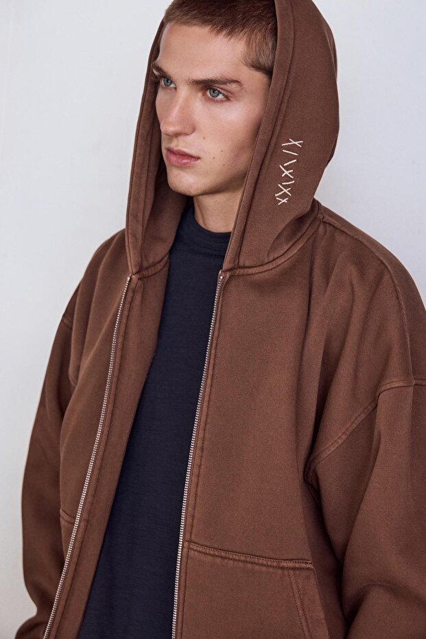 Kapüşonlu Fermuarlı Nakışlı Sweatshirt - 1