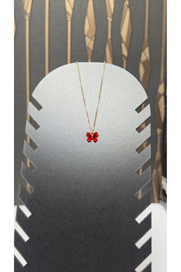 قلادة الجناح الأحمر - 4