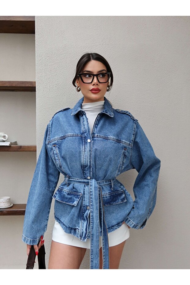 سترة من الدنيم بحزام - 4