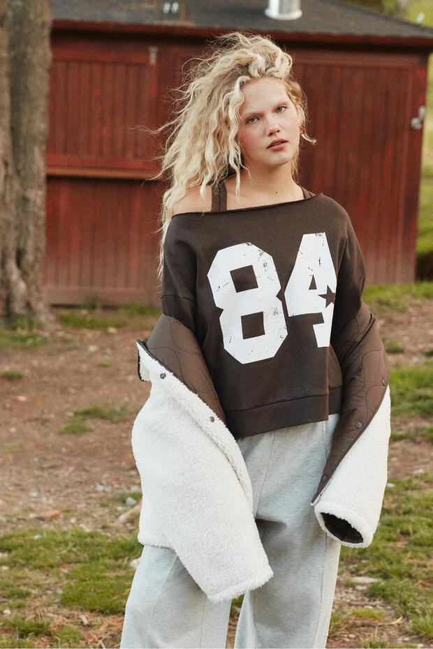 Asimetrik Yakalı Basic Sweatshirt - 1