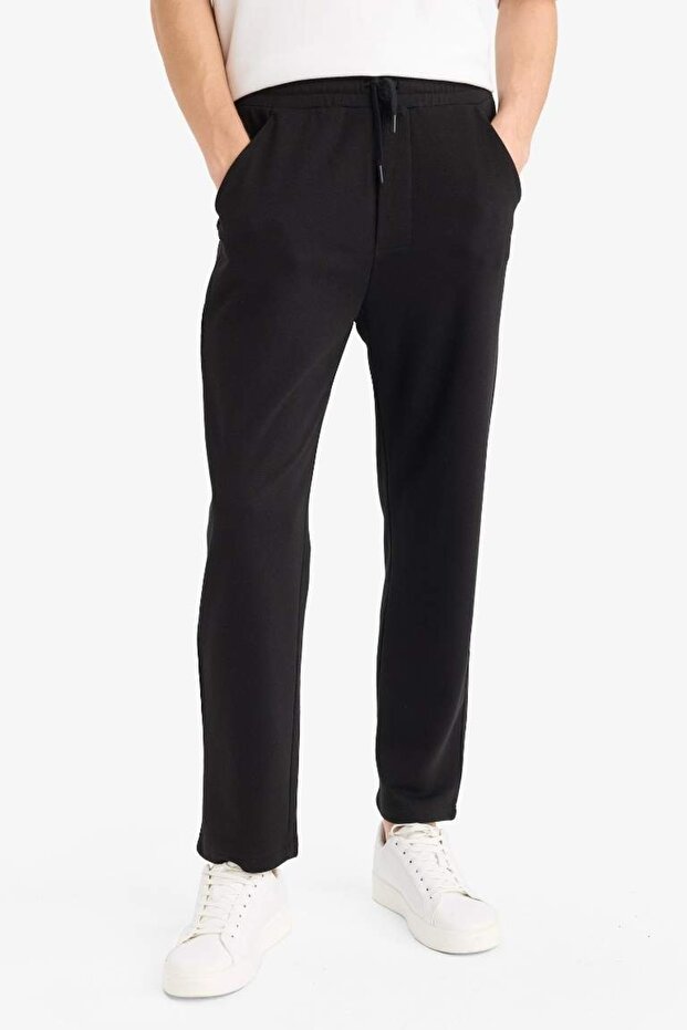 Regular Fit Basic Düz Beli Bağcıklı Düz Paça Cepli Eşofman Altı - 3