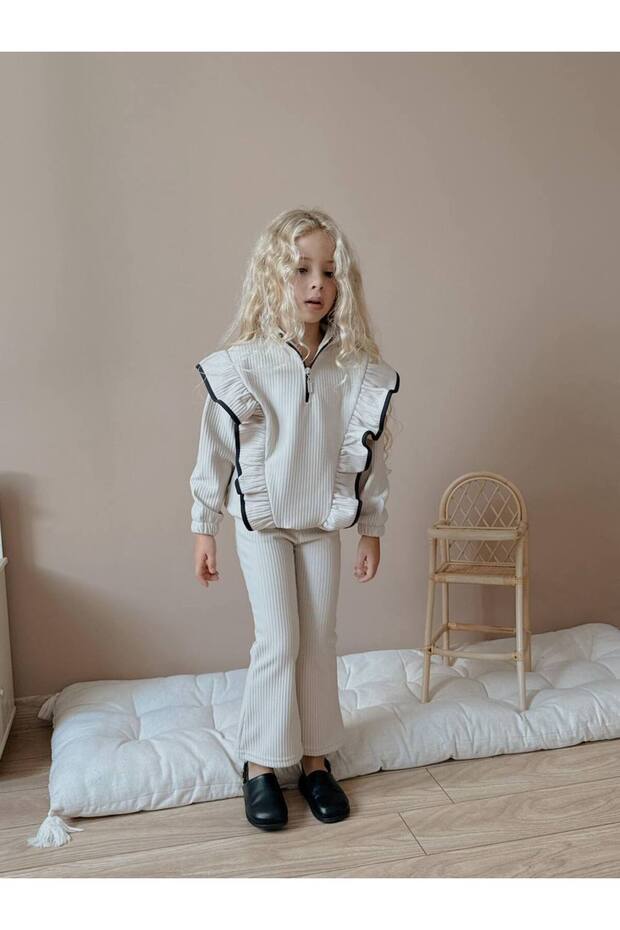 Girl's Ribbed Ruffle Detailed Winter Suit