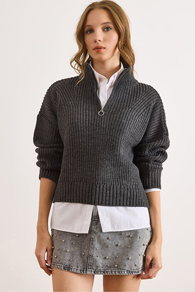 Women's Smoked Stand Collar Zippered Basic Knitwear Sweater Kzk-19001014