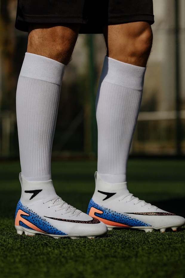 Çoraplı Krampon Futbol Ayakkabı - 1