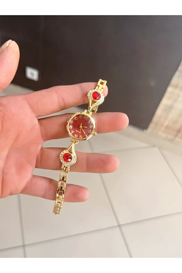 Zircon Stone Detailed Women's Wristwatch Vintage