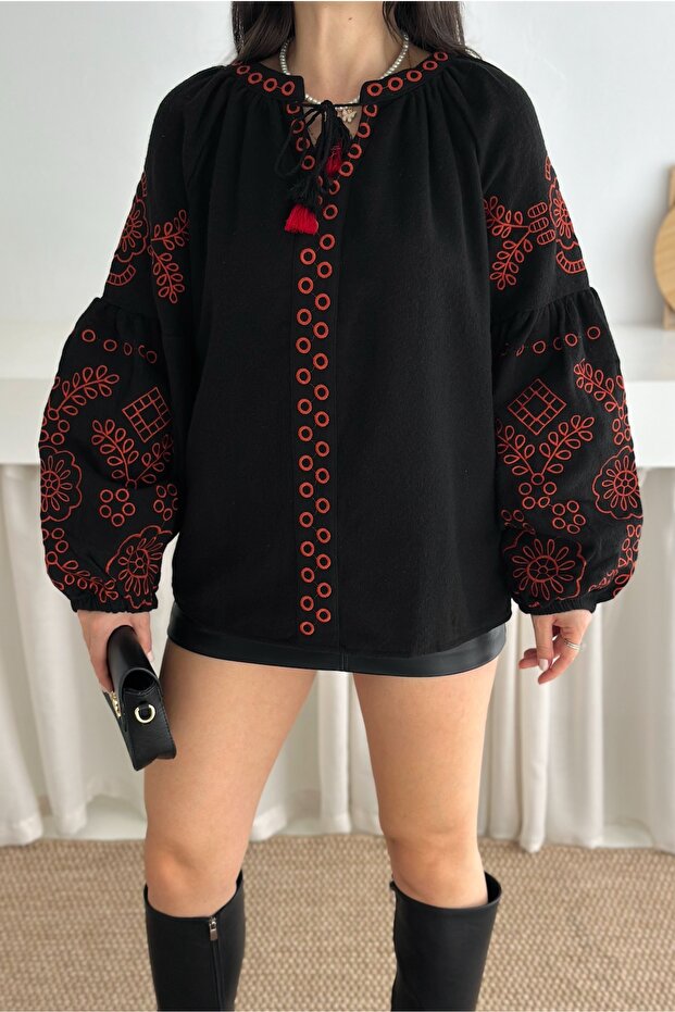 Women's Black Balloon Sleeve Tassel Embroidered Thick Fabric Cotton Blouse