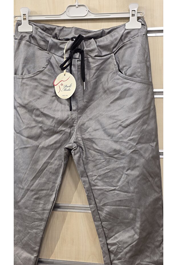 بنطلون جلدي بنمط عادي - 3