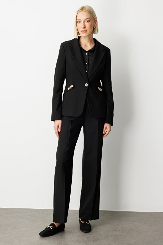 سترة مبطنة عند الأكتاف مع إكسسوارات أزرار - 3