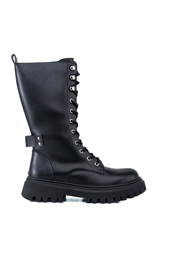 Siyah Kadın Bot - 2