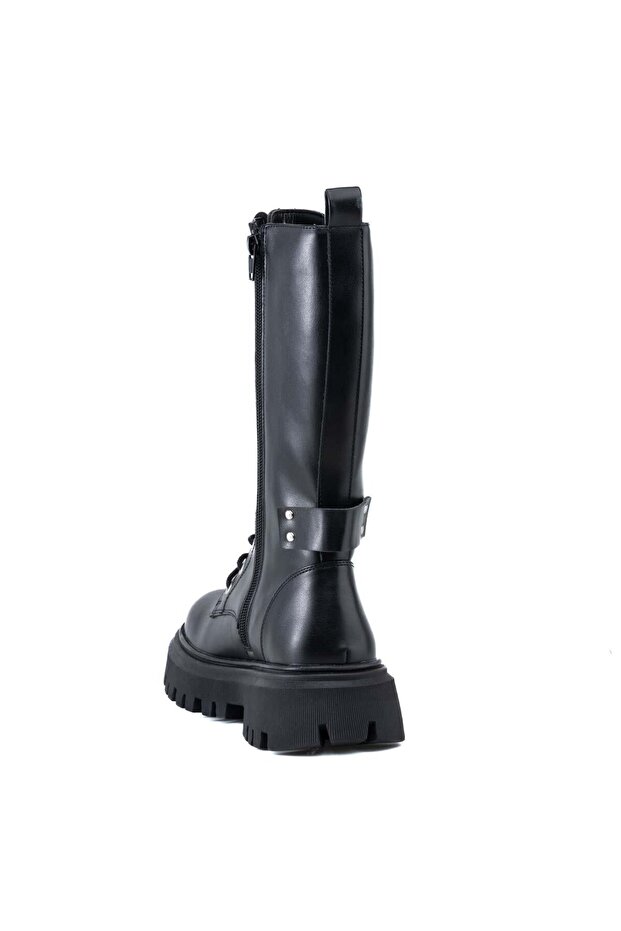 Siyah Kadın Bot - 5