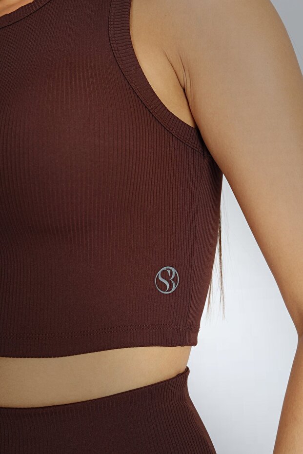 Top cu guler halter, din material elastic, maro - 3