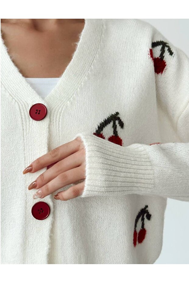 SRT260000006 EKRU KIRAZLI TRİKO HIRKA - 3