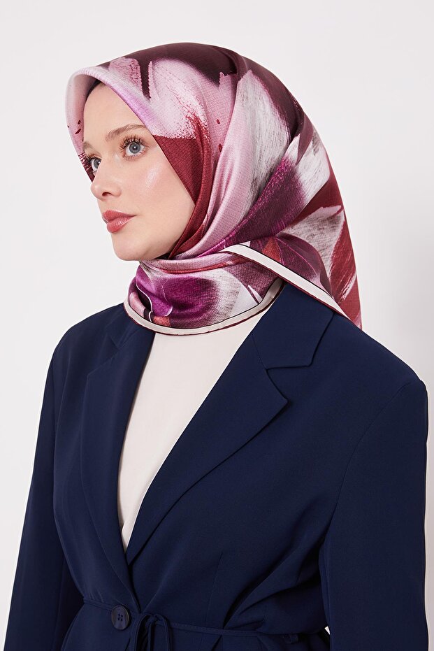 Cherry Reflection Leaf Pattern Twill Silk Scarf - 2