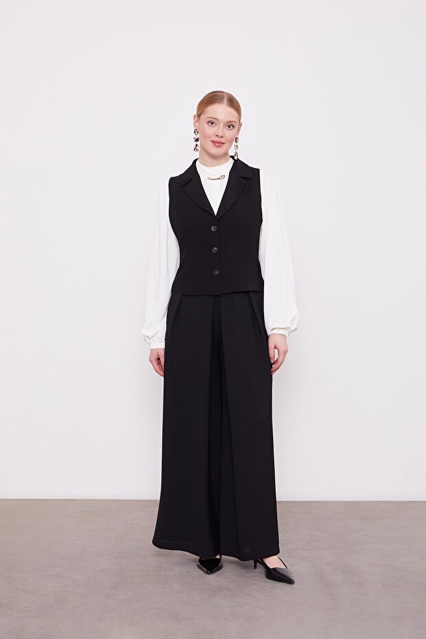 Black Pleated Detailed Double Suit
